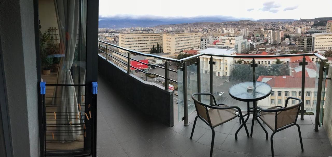 Ameri Plaza Green Apartments Тбилиси Экстерьер фото